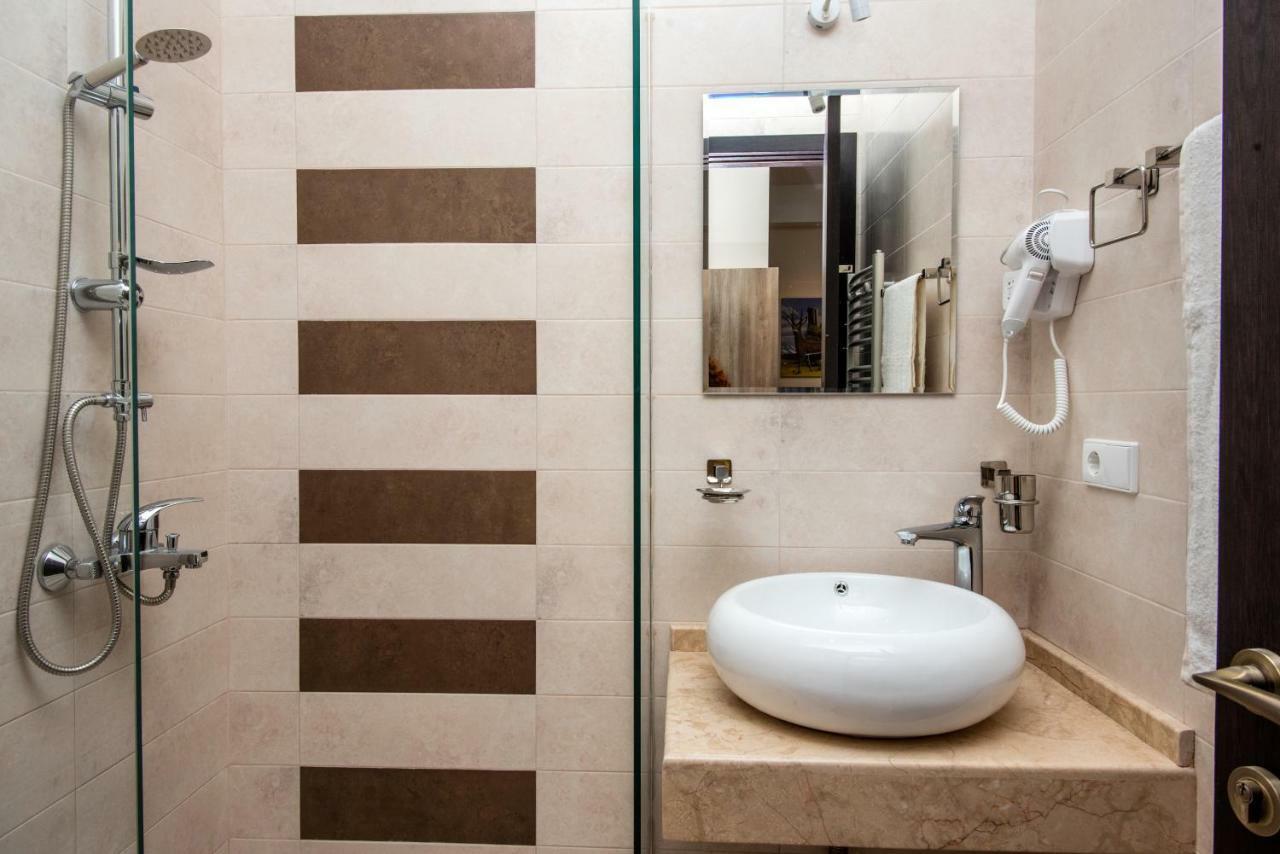 Tonusi Luxe Hotel In The Historic City Center Tbilisi Ngoại thất bức ảnh