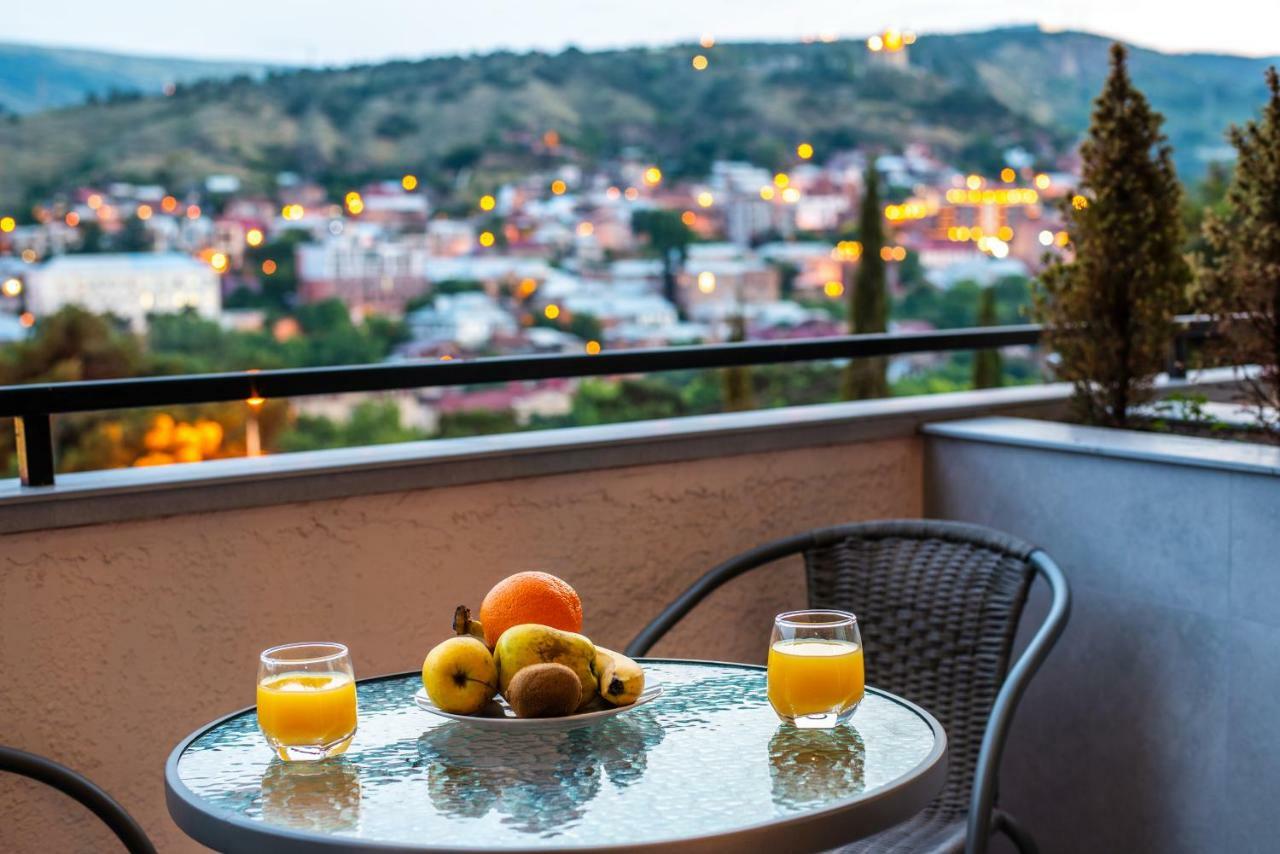 Tonusi Luxe Hotel In The Historic City Center Tbilisi Ngoại thất bức ảnh