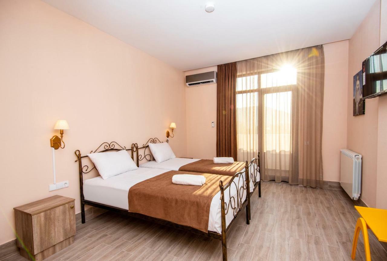 Tonusi Luxe Hotel In The Historic City Center Tbilisi Ngoại thất bức ảnh